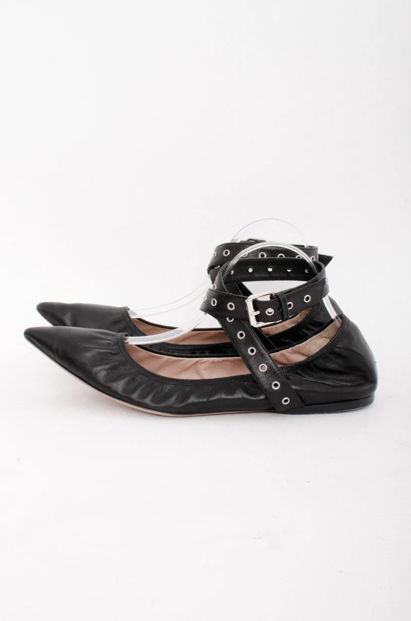 LOVE LATCH FLATS