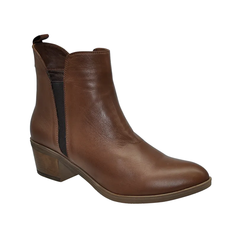 Sala 'Bobby Boot' - Praline